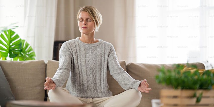 How to Manage Your Emotions with Meditation - graceofnoage.com